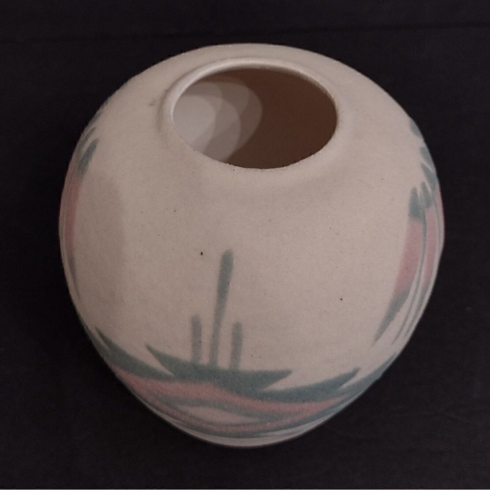 Vintage 1980s Navajo Native American Sand Art Vase Signed Aztec Design 5.5" - Picture 5 of 7